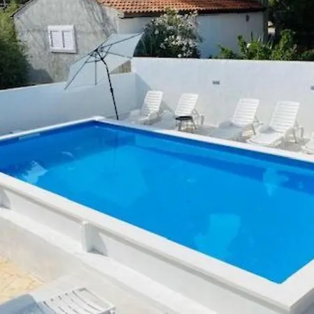 Brazza Villa Milna (Brac)