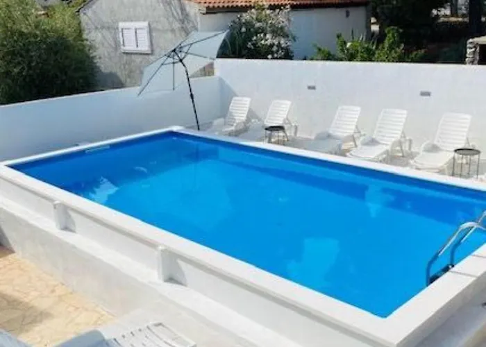 Brazza Vila Milna (Brac)